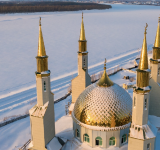 Мусульмане Нижневартовска отмечают окончание поста и один из великих праздников Ураза-байрам