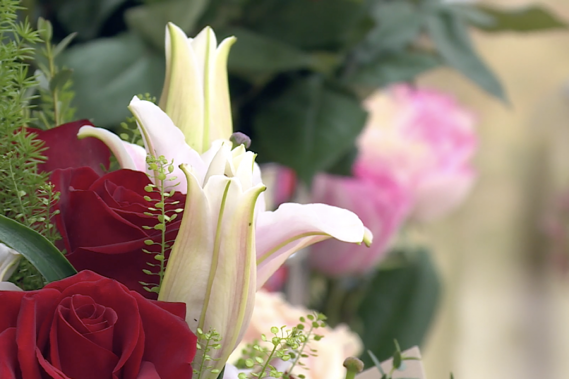 В цветочном салоне "Супер флора" найдутся подарки на любой праздник
