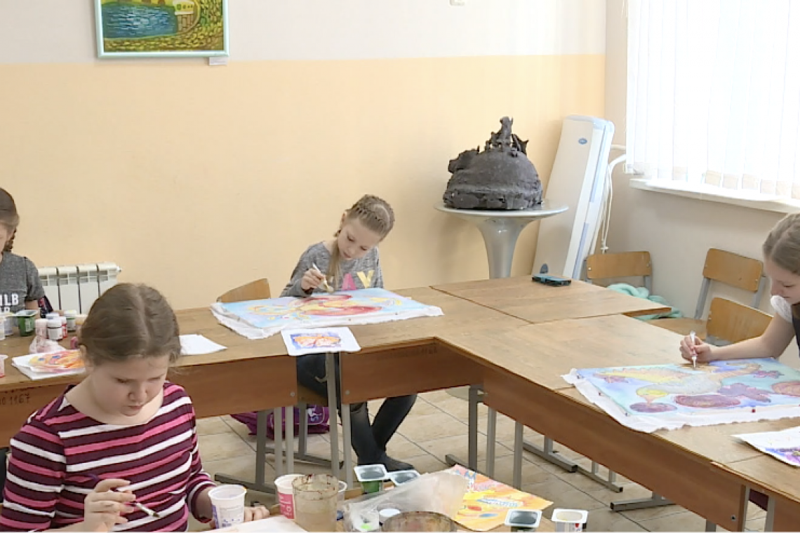 В регионе продолжается приём детских рисунков на традиционный конкурс «Расту в Югре»