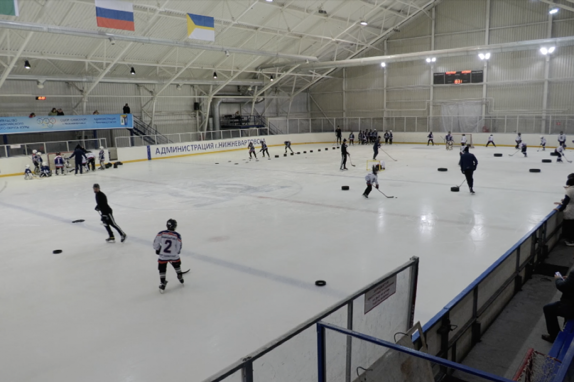 В Нижневартовск приехал хоккейный клуб "Югра" для проведения мастер-класса