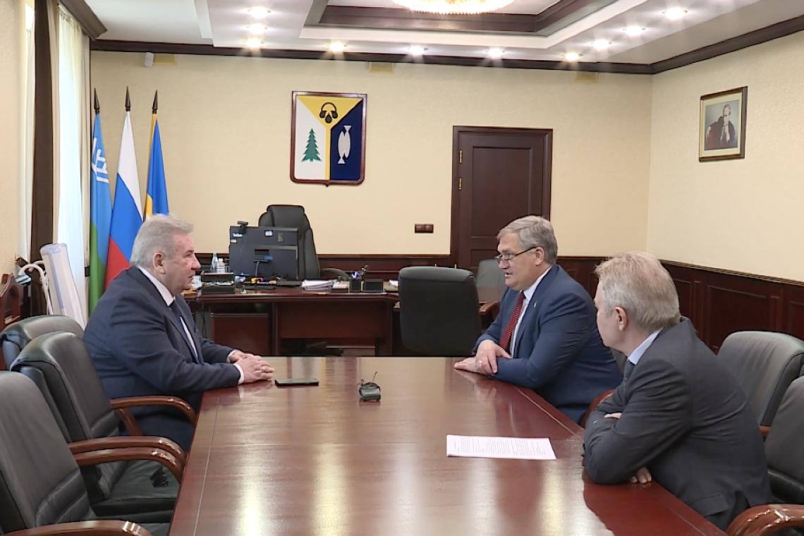 Председатель Думы Югры Борис Хохряков встретился с руководством города Нижневартовска