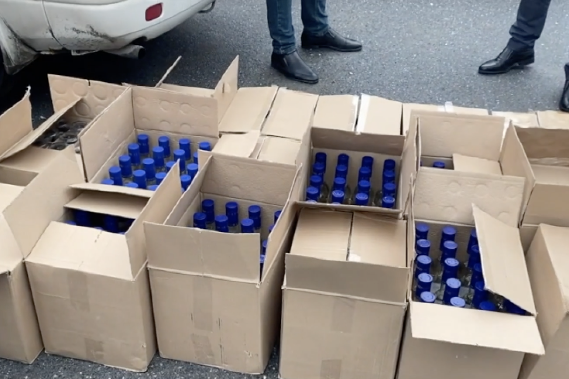 Вартовчанке грозит до 3 лет тюрьмы. В ее машине нашли 400 бутылок нелицензированного алкоголя