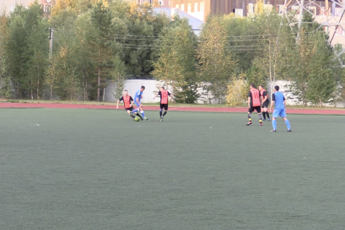 В Нижневартовске состоялся открытый футбольный турнир