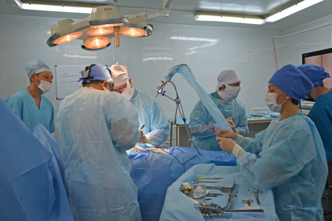 Хирурги Нижневартовской окружной клинической больницы стали активно применять метод e-ТЕР пластики для лечения грыж
