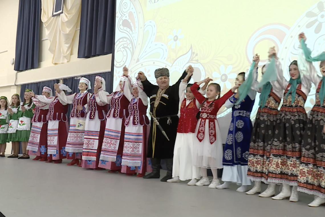 В Нижневартовске состоялся фестиваль дружбы народов "Мы вместе"