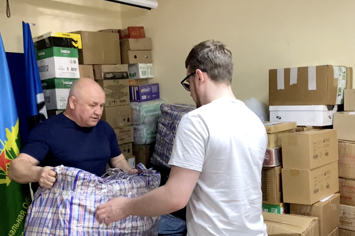 Гуманитарная помощь от вартовчан уехала в благотворительный фонд "Мы вместе"