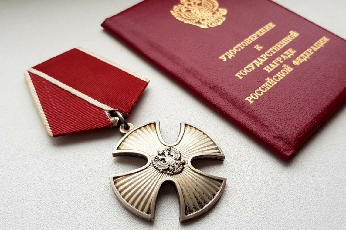 Командир батальона «Югра» Дмитрий Аксенов награжден Орденом Мужества за выполнение боевых задач на СВО