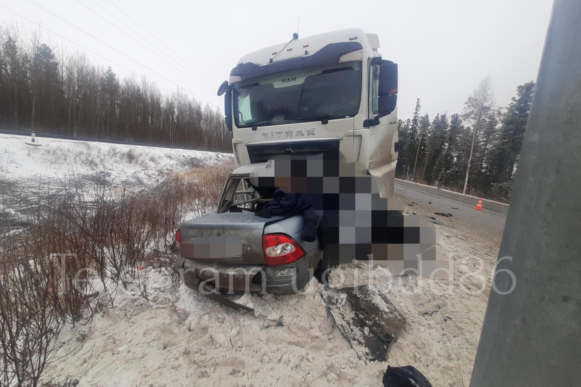 В страшной аварии в Нижневартовском районе погибли 2 человека