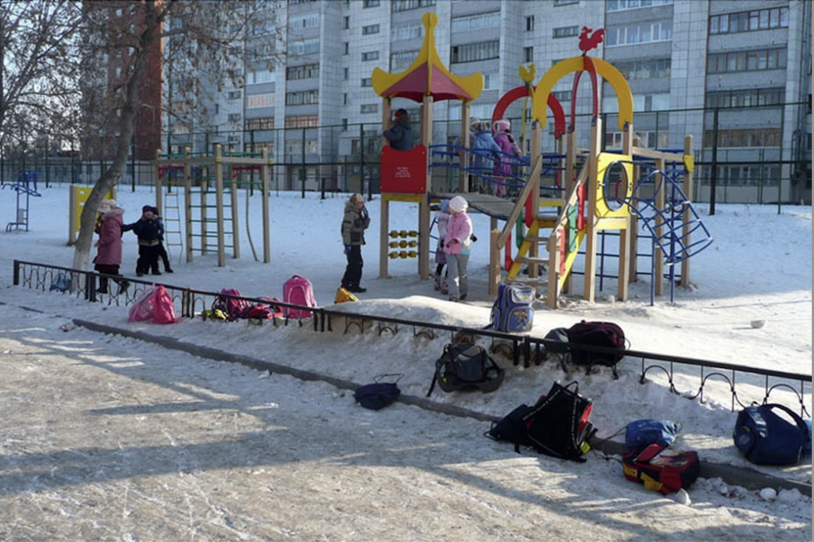 В Радужном двое учеников младших классов совершили действия сексуального характера в отношении одноклассницы