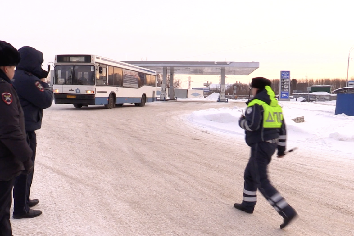 Накануне в Нижневартовске прошли рейды направленные на проверку автобусов