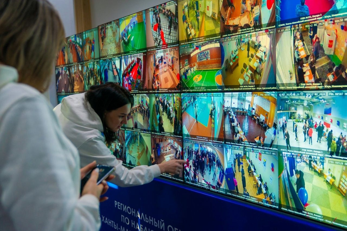 Жители Югры могут посмотреть видеотрансляцию с избирательных участков