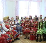 В Нижневартовской гимназии №1 провели необычное мероприятие для мам и дочерей