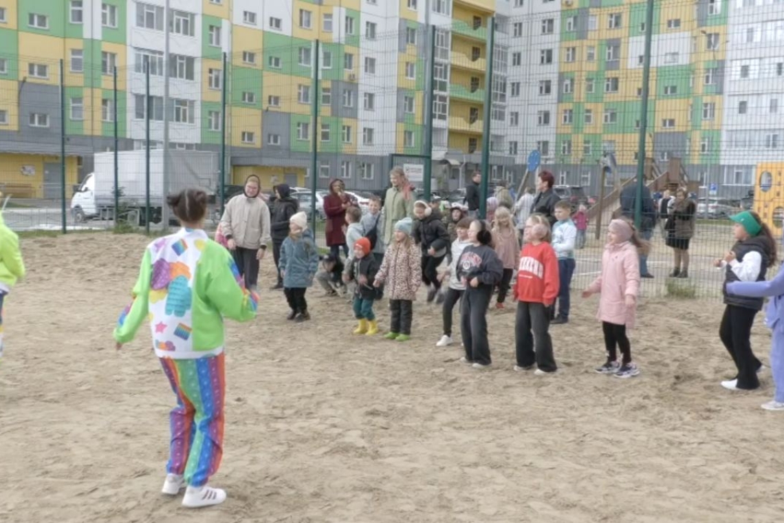 В Нижневартовске прошел праздник двора, приуроченный к Дню знаний